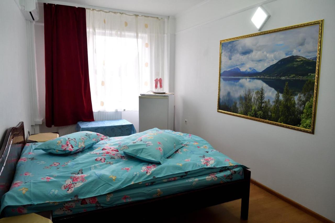 Ostello Casa Simescu I Caransebeş Esterno foto