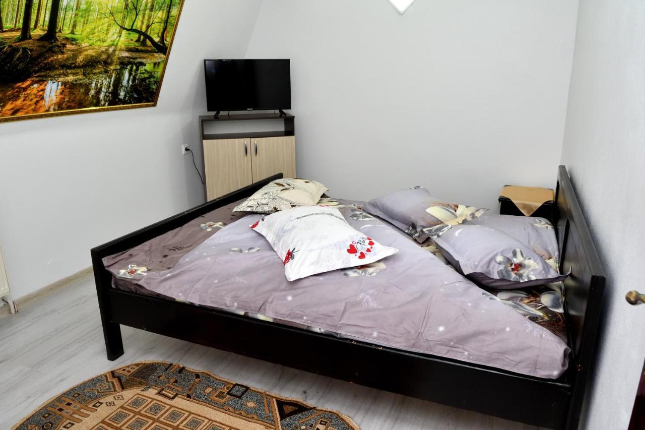 Ostello Casa Simescu I Caransebeş Esterno foto