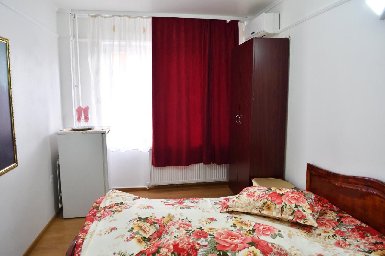 Ostello Casa Simescu I Caransebeş Esterno foto